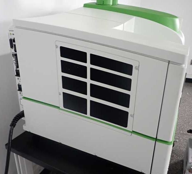 Perkin Elmer NexION 300D ICP-MS Mass Spectrometer w/ S10 Autosampler, Sogevac Vacuum Pump