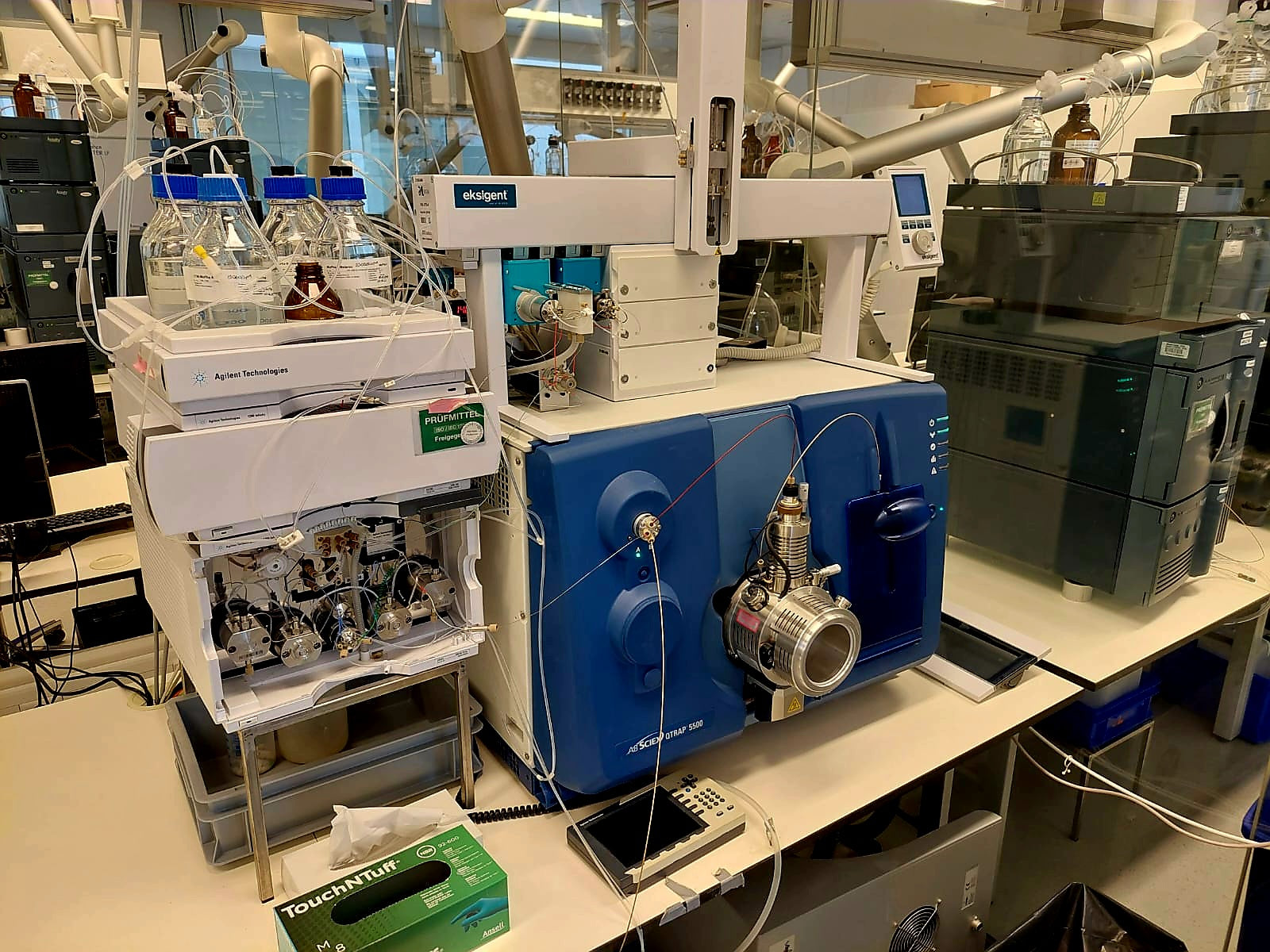 AB Sciex 5500 LCMS Triple Quad Mass Spectrometer Toxicology Forensics Lab Equipment